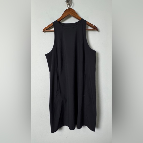 Arc'teryx Contenta Shift Dress in Black Pockets Packable Gorpcore Outdoor Sz L - Picture 2 of 12